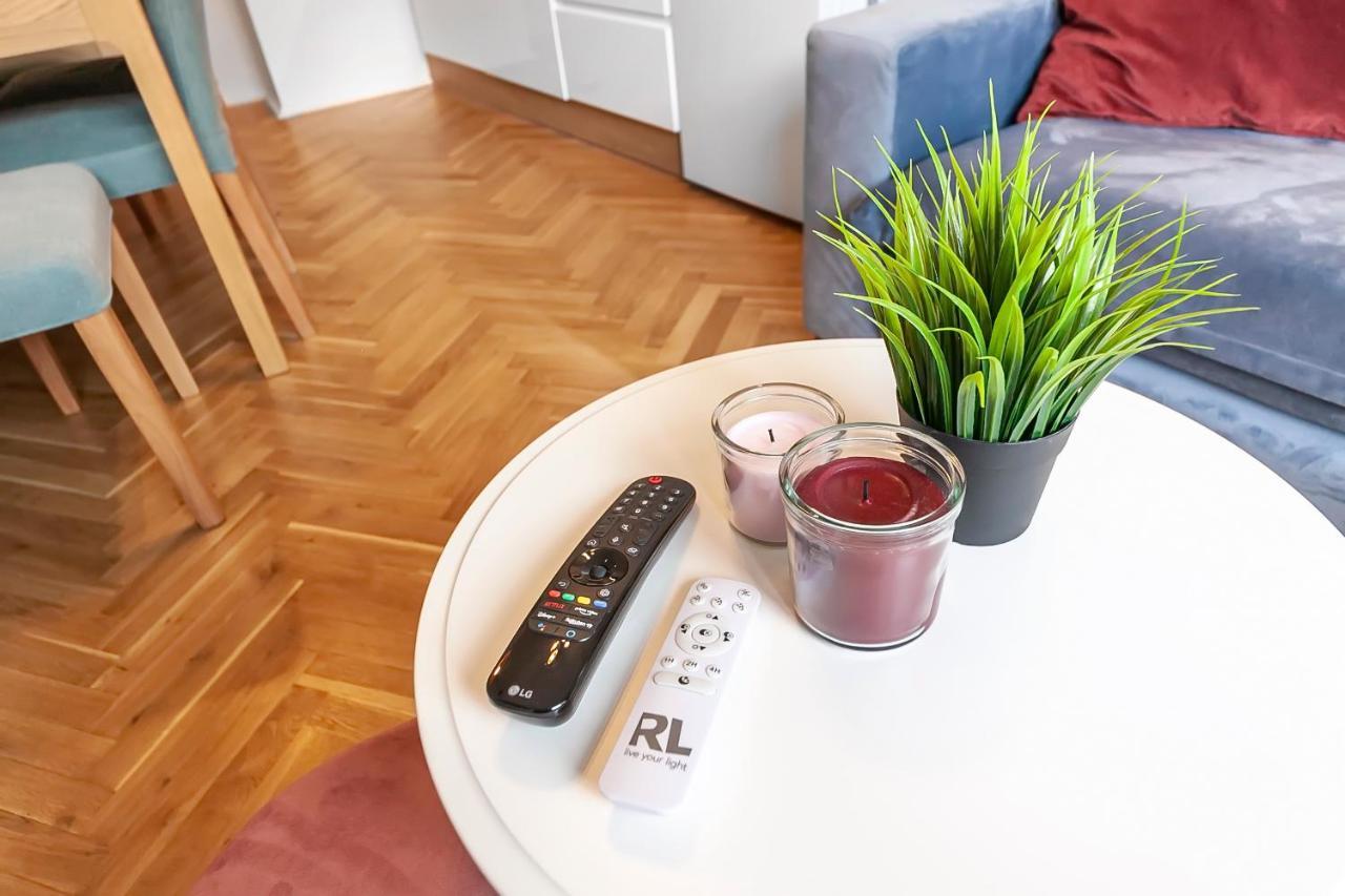 Popular Location / Street View / 4 Ppl / Netflix Apartamento