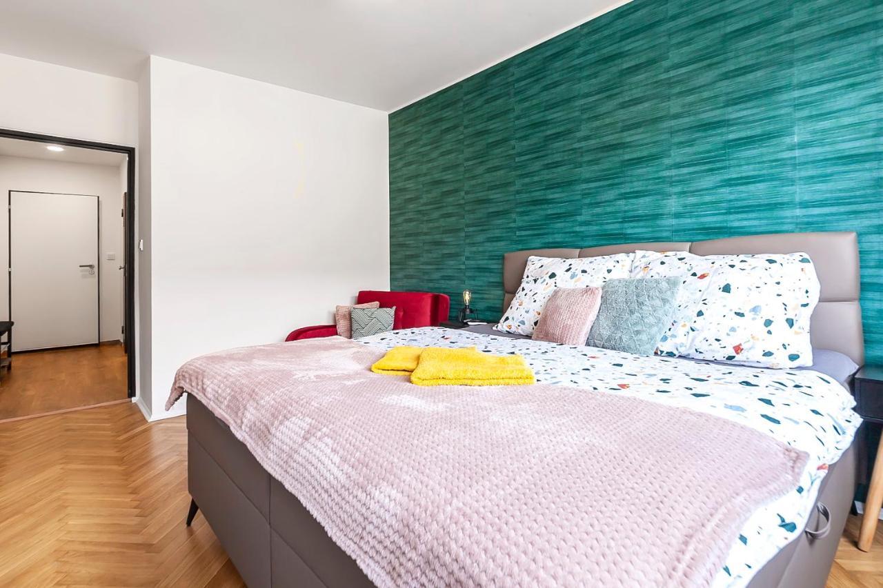 Apartamento Popular Location / Street View / 4 Ppl / Netflix *